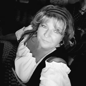 Meet your Posher, Loretta